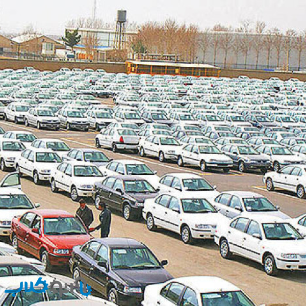 ایران خودرو پیشتاز در تولید و تامین بازار خودرو در مردادماه